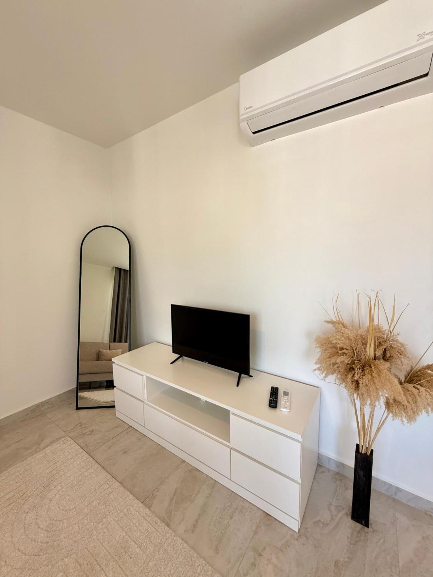 Sa Apartments! Sea And Mountain View 2bd Duplex *